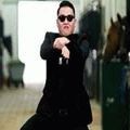 Бегущий человек Psy Каннам стиль играть бесплатно без регистрации